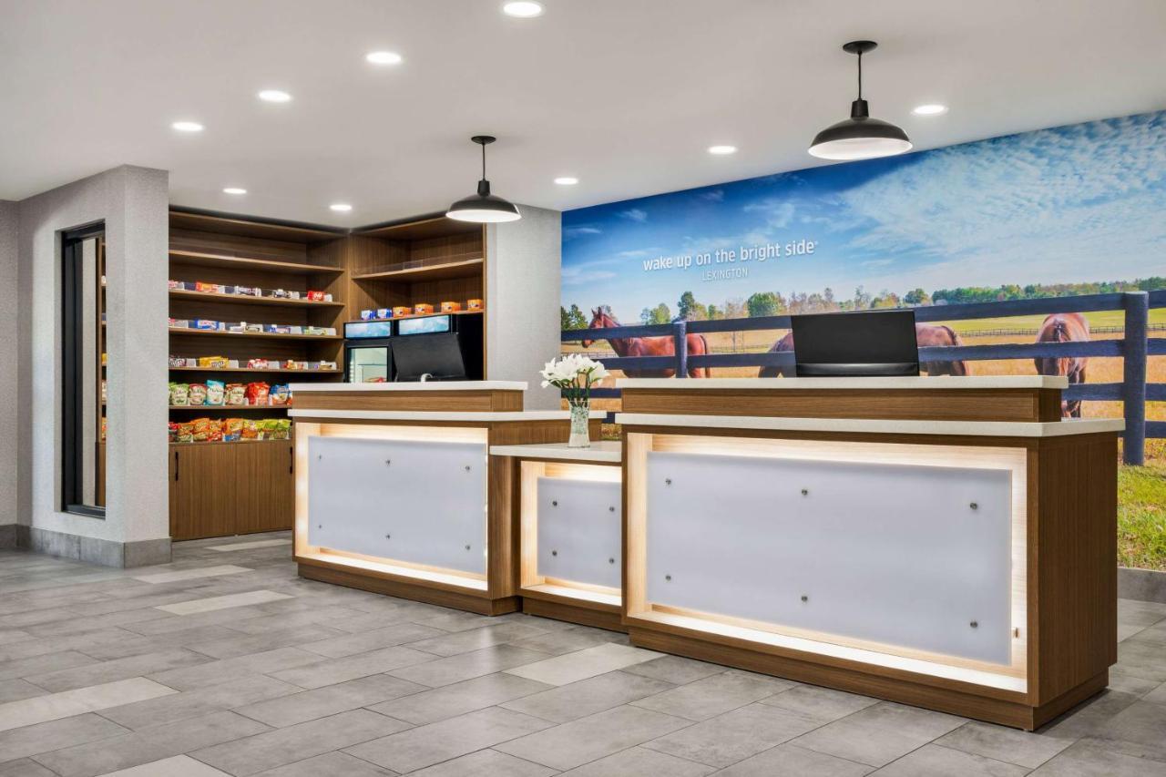 La Quinta Inn Lexington-Horse Park Eksteriør billede